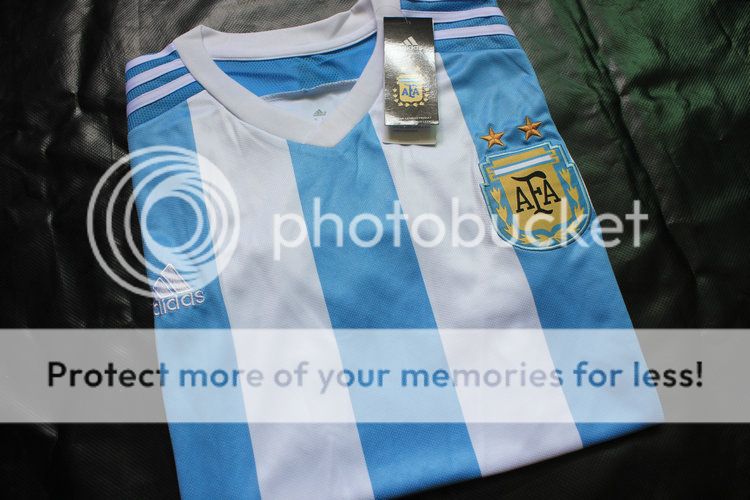 photo 15-16-argentina-home-soccer-shirt-5_zpsulrk4bmu.jpg